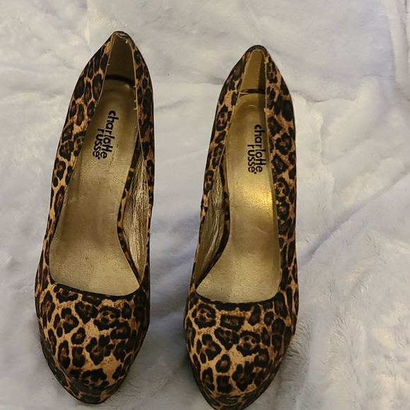 Charlotte Russe leopard heels - Picture 2 of 6